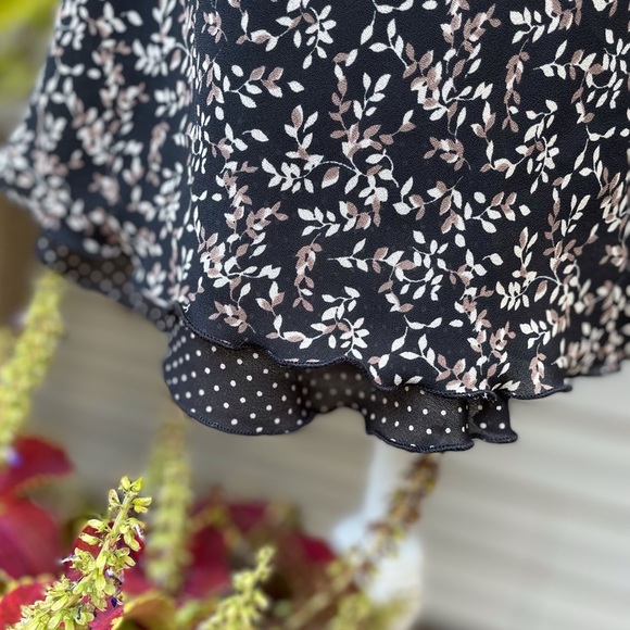 Vintage 90s Floral Overlay Skirt - Picture 4 of 9